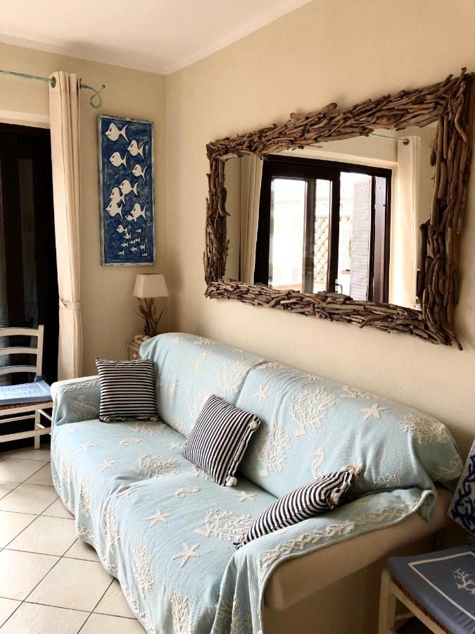 The Home Palau Luaran gambar